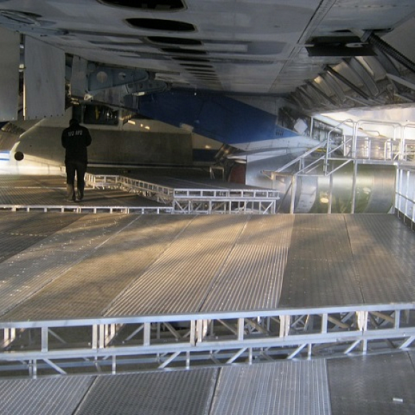 Стремяночные эстакады для самолёта Ил-76