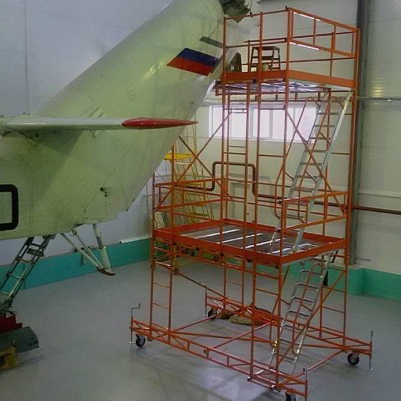 Стремянка передвижная алюминиевая СПА-5,7-2,5А для ТОиР вертолёта Ми-26Т